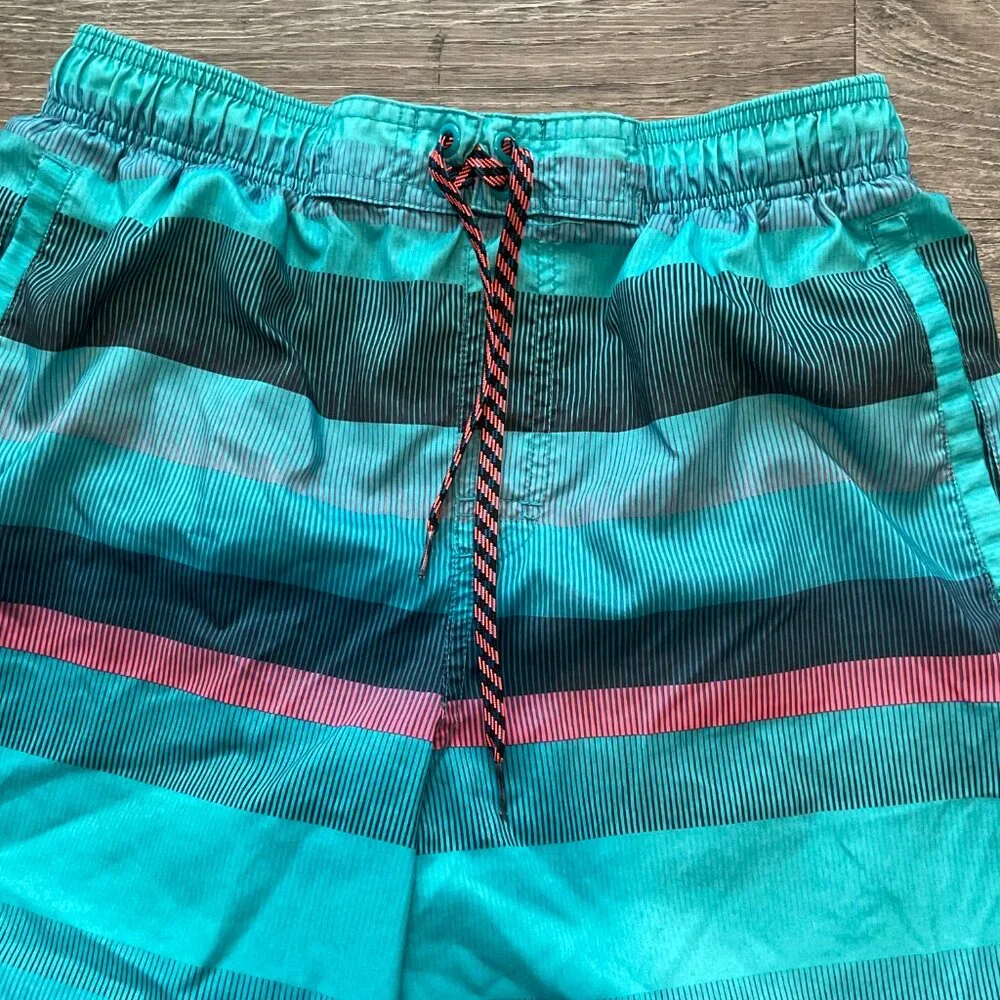 Men's Nike‎ Optic Shift Striped Volley Shorts Swim Beach Vacation Size Medium